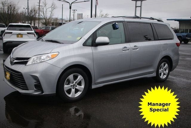 2018 Toyota Sienna LE Auto Access Seat