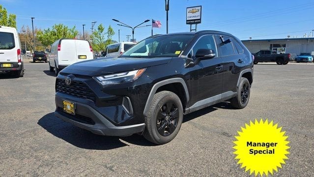 2022 Toyota RAV4 XLE