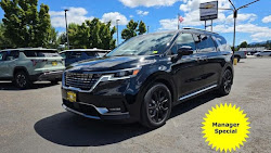 2024 Kia Carnival SX